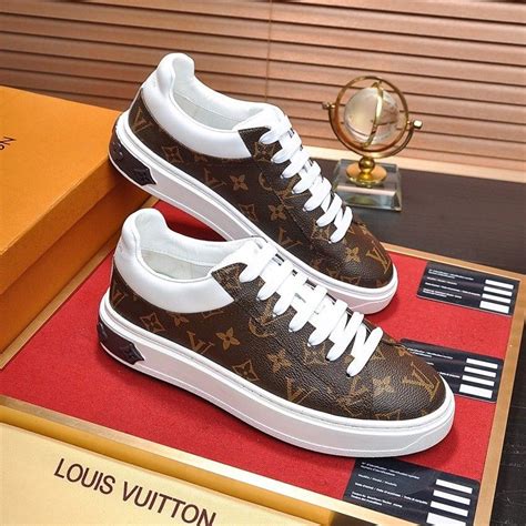 scarpe louis vuitton con strappo|louis vuitton sneakers uomo.